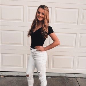 Meet your Posher, Avery